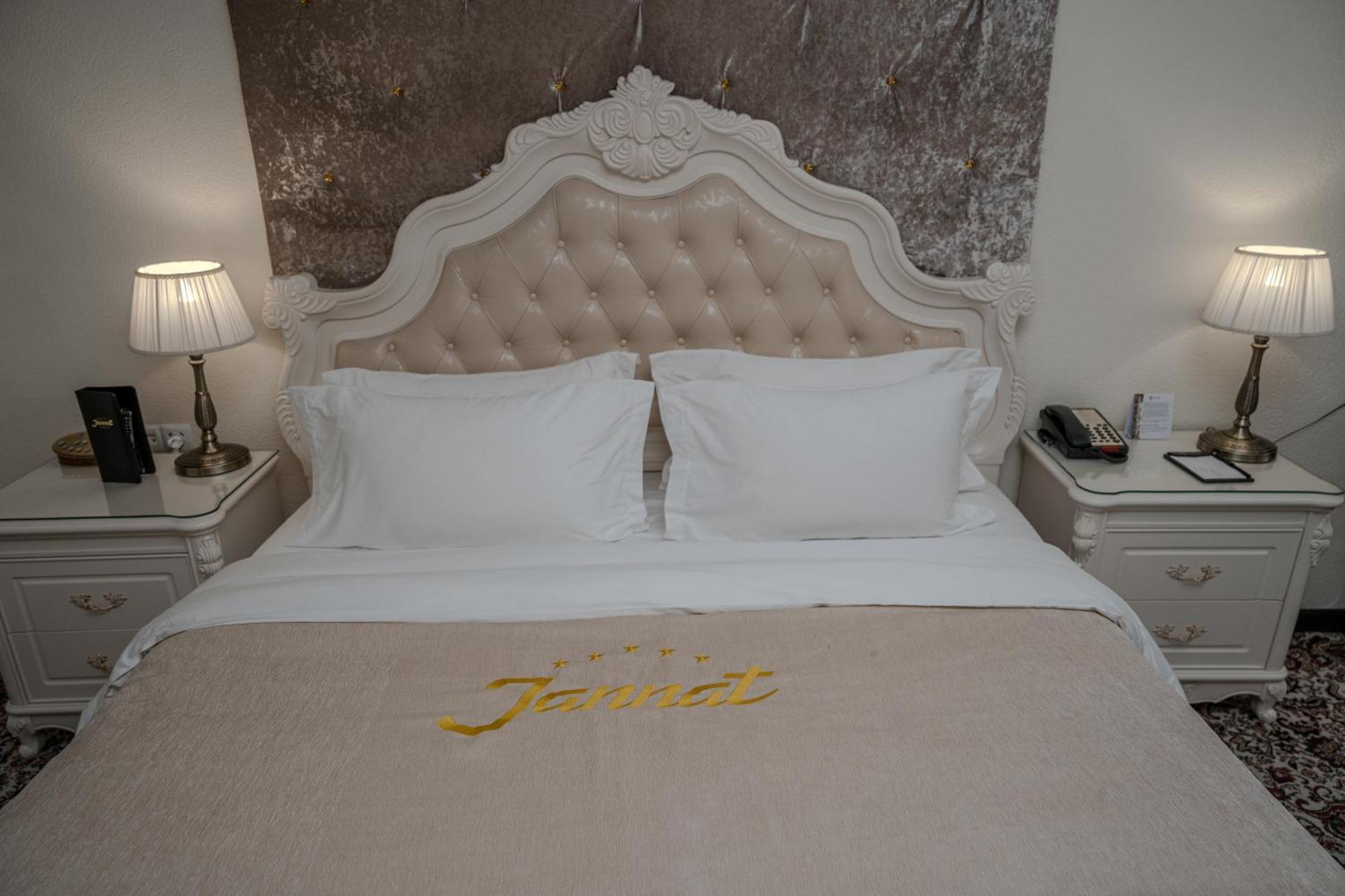Hotel Jannat Regency Bishkek Exterior foto