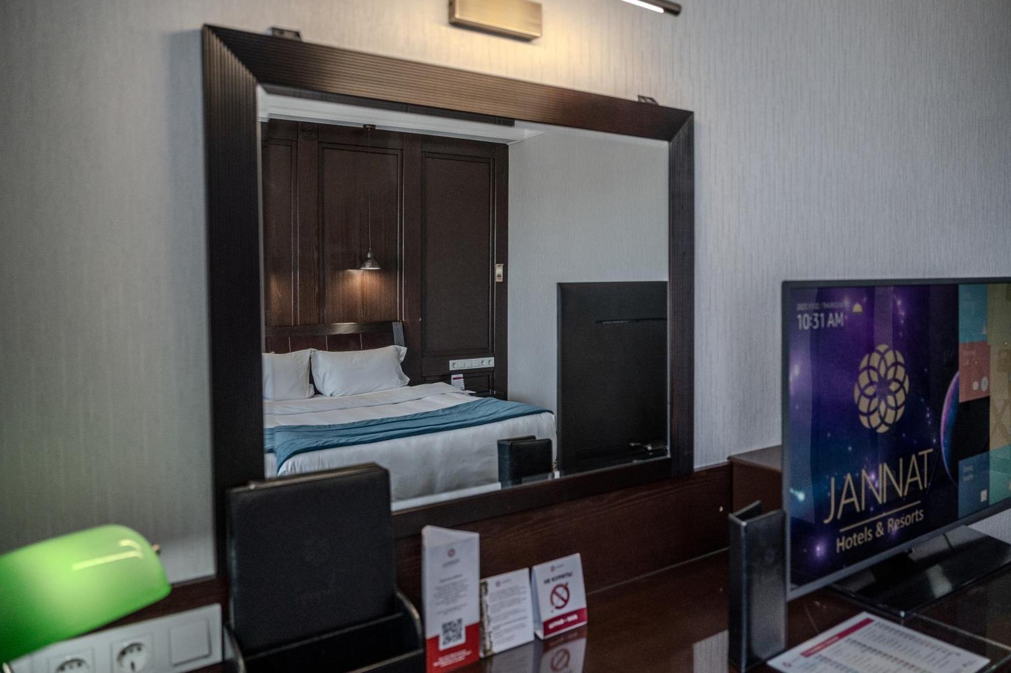 Hotel Jannat Regency Bishkek Exterior foto
