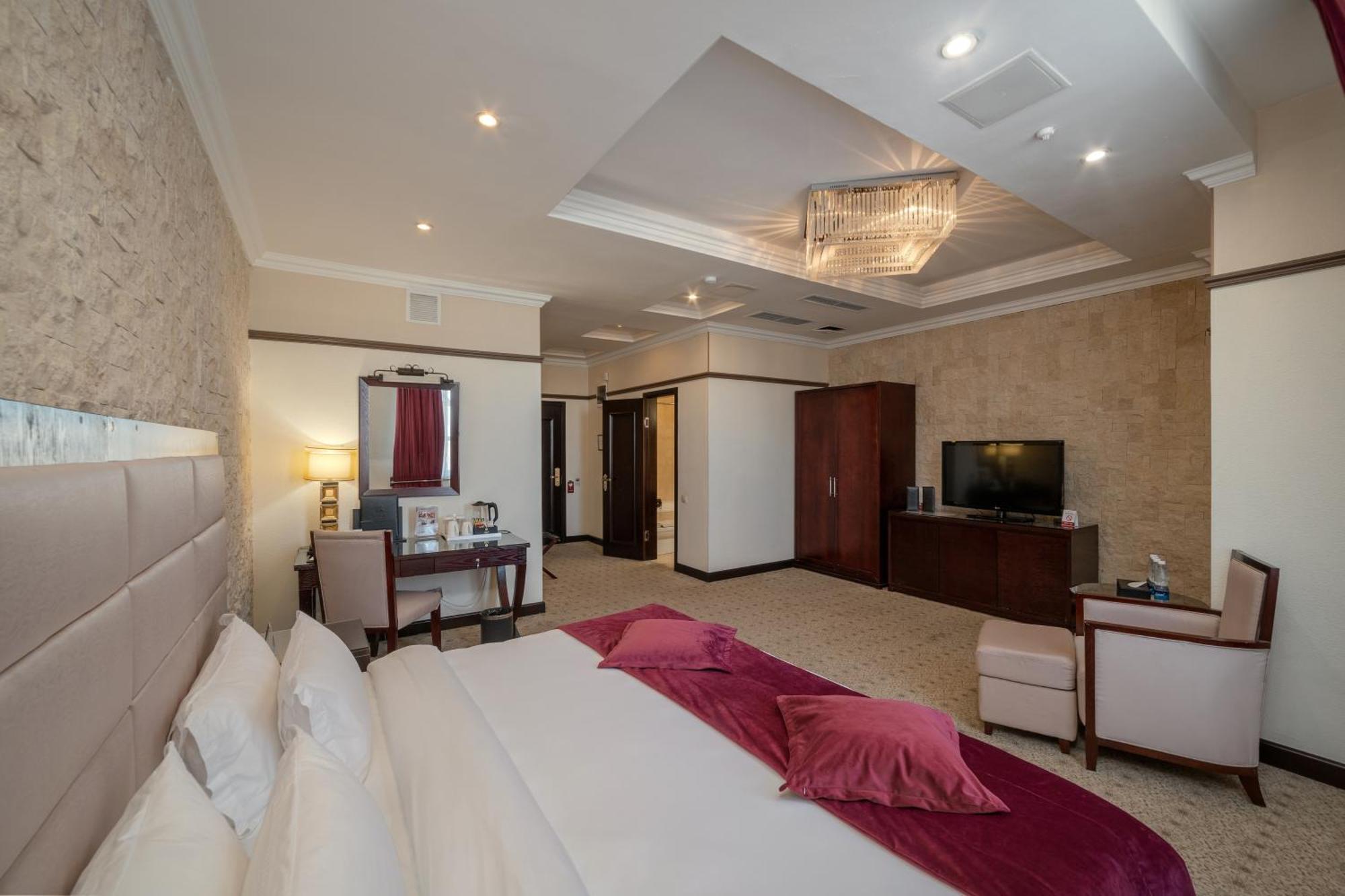 Hotel Jannat Regency Bishkek Exterior foto
