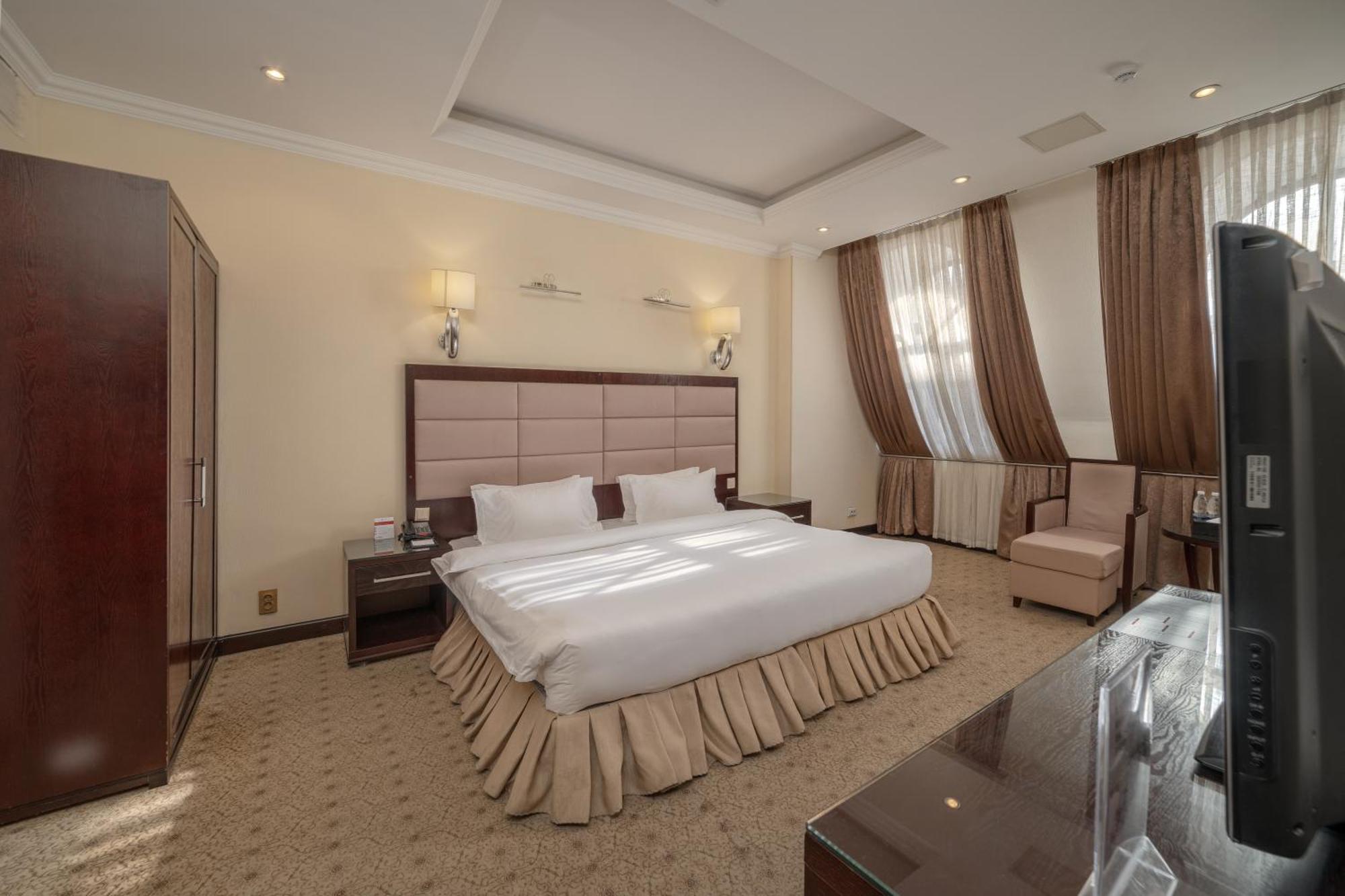Hotel Jannat Regency Bishkek Exterior foto