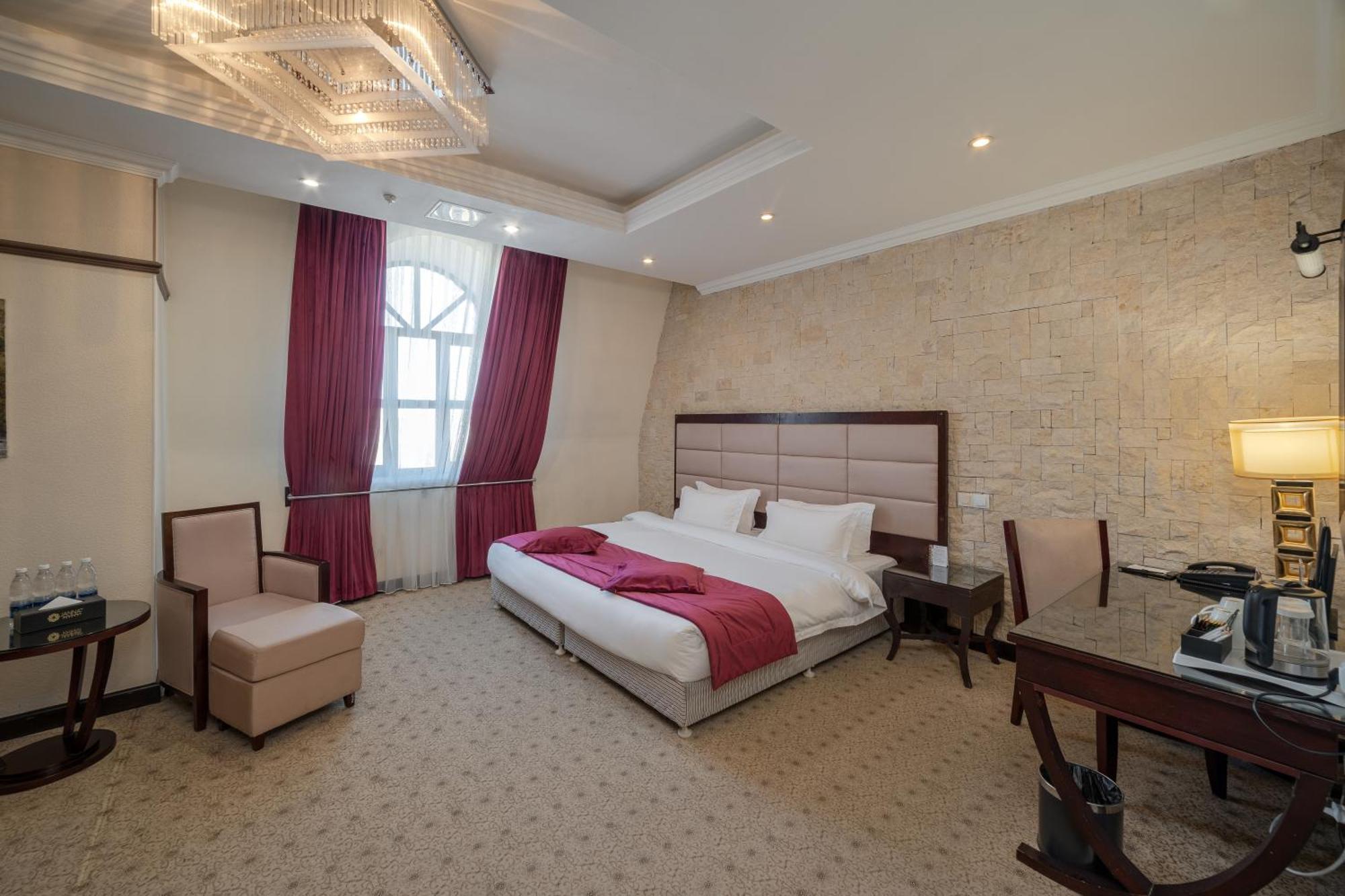 Hotel Jannat Regency Bishkek Exterior foto