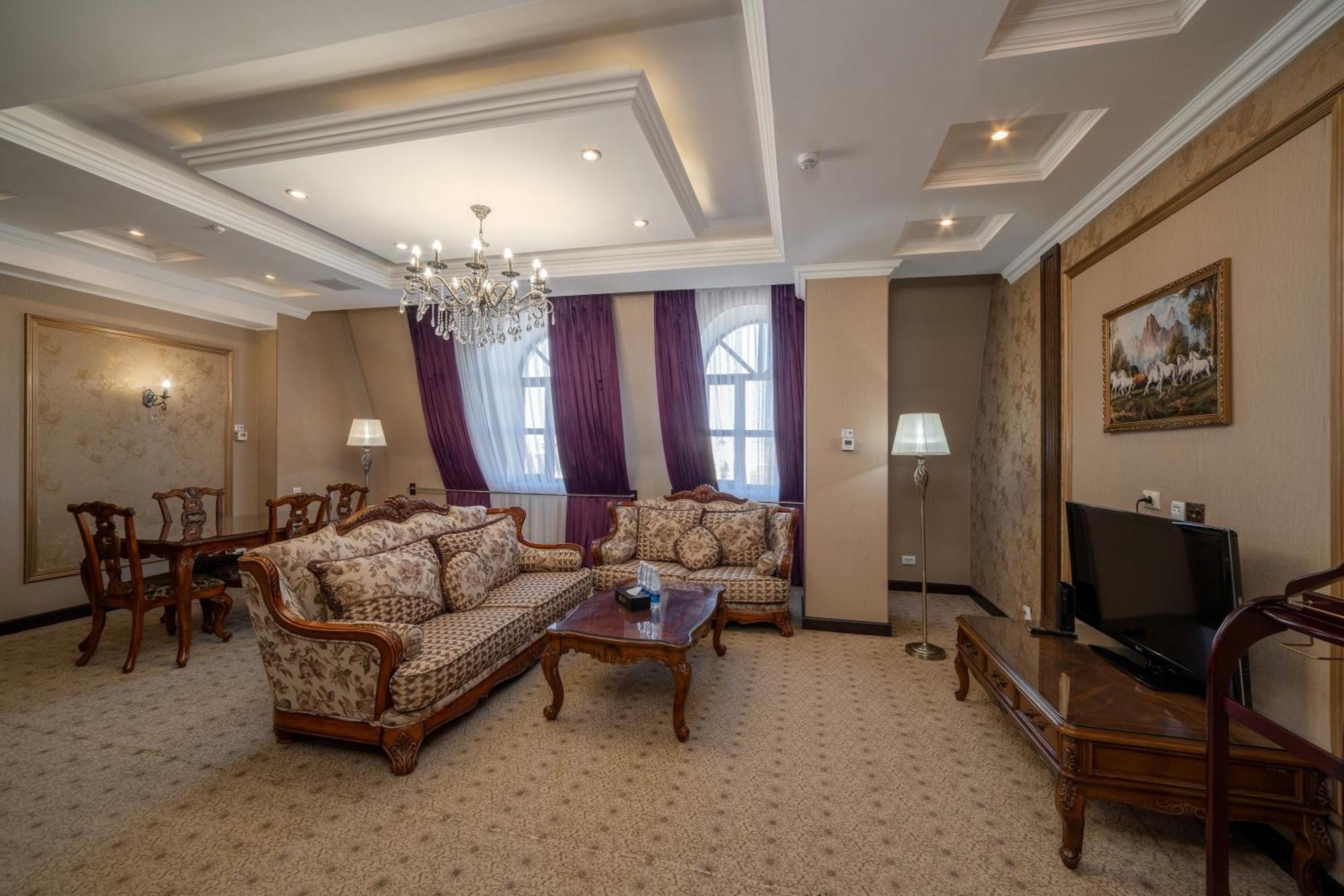 Hotel Jannat Regency Bishkek Habitación foto