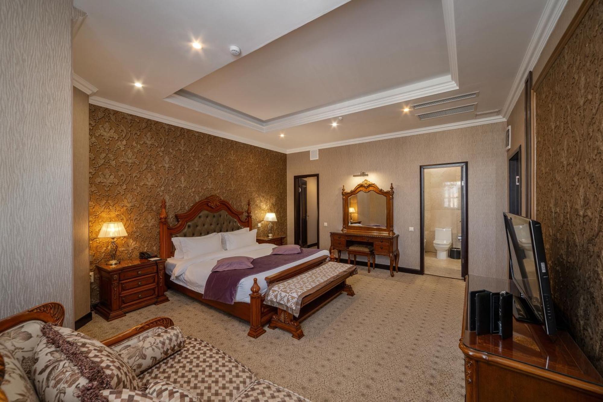 Hotel Jannat Regency Bishkek Habitación foto