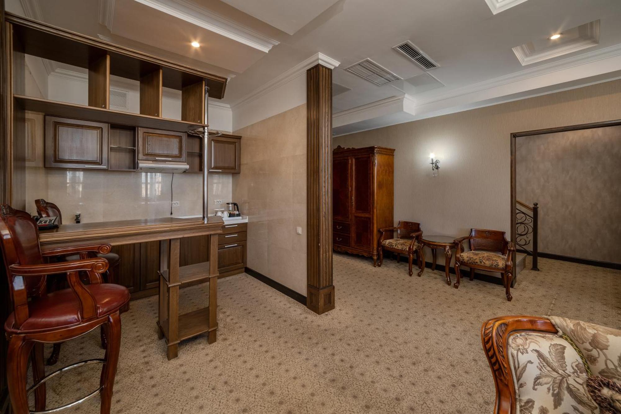 Hotel Jannat Regency Bishkek Habitación foto